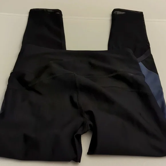 Under Armour leggings - Picture 3 of 4